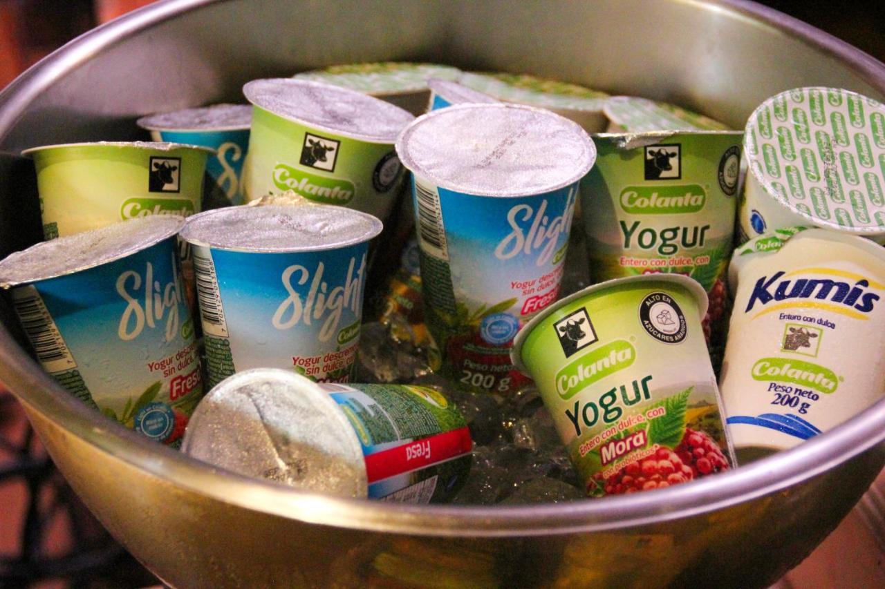 Hotel Park10 Medellin Luaran gambar Yogurt