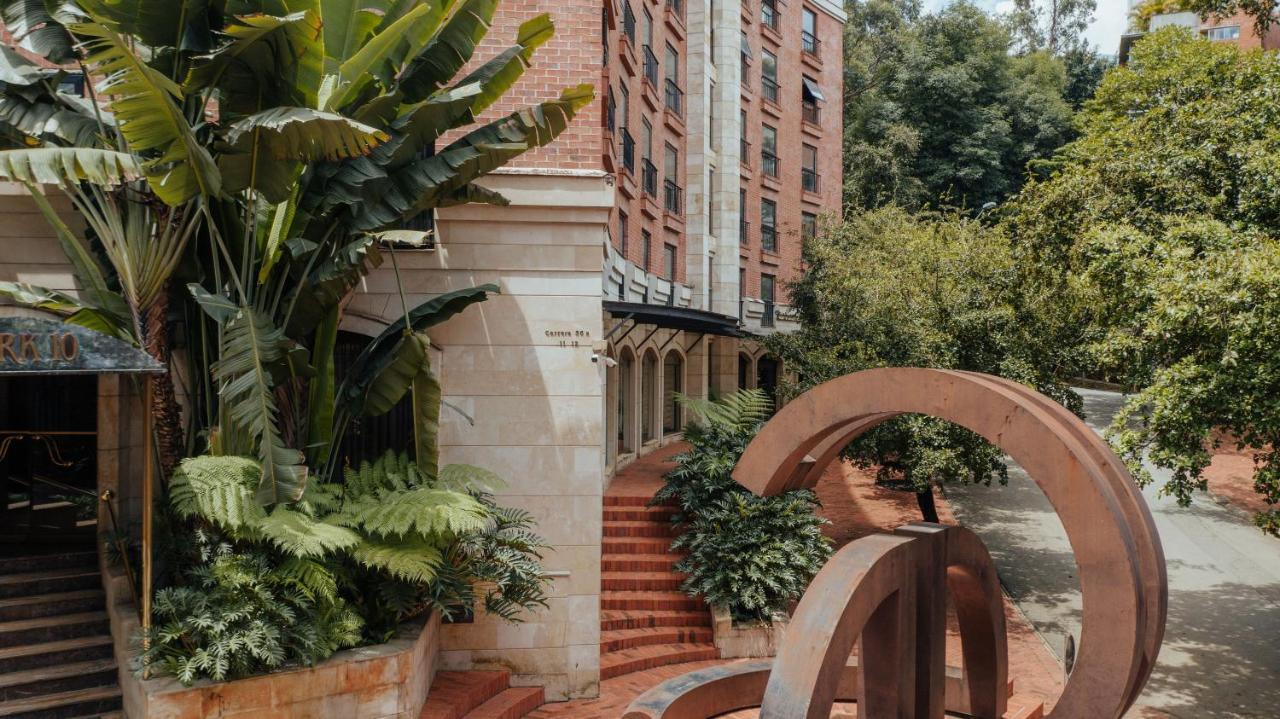 Hotel Park10 Medellin Luaran gambar The entrance to the hotel
